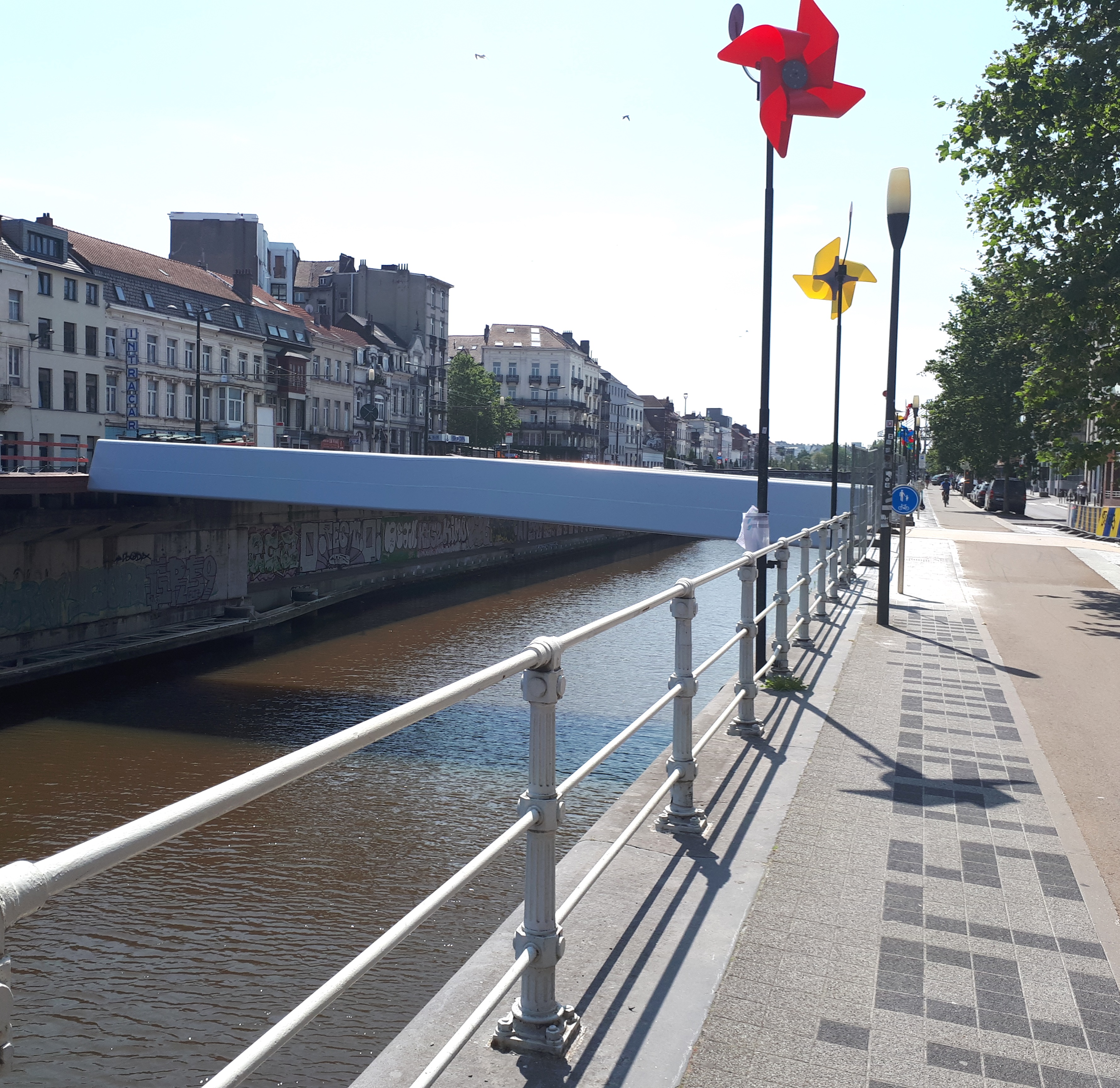 Molenbeek passerelle quai charbonnages 01